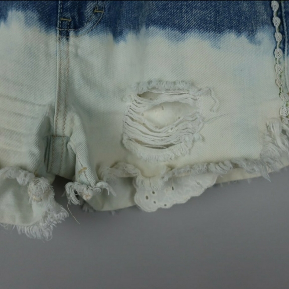 Free People Sz 24 Lowtide Eyelet  Denim Shorts - Picture 5 of 12